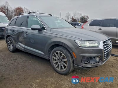 Czwarte zdjęcie samochodu z boku: 2019 AUDI Q7 PREMIUM PLUS VIN:WA1LHAF72KD032521 - miniatura