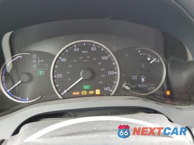 Zdjęcie 9 z 13 samochodu: 2016 LEXUS CT 200 VIN:JTHKD5BH4G2277454 - miniatura