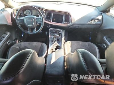 Zdjęcie 8 z 11 samochodu: 2018 DODGE CHALLENGER R/T 392 VIN:2C3CDZFJ7JH172307 - miniatura
