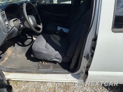 Zdjęcie 7 z 10 samochodu: 2005 CHEVROLET BLAZER VIN:1GNDT13X15K101669 - miniatura