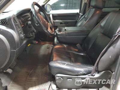 Zdjęcie 7 z 11 samochodu: 2010 CHEVROLET SILVERADO K1500 LT VIN:3GCRKSE37AG198881 - miniatura