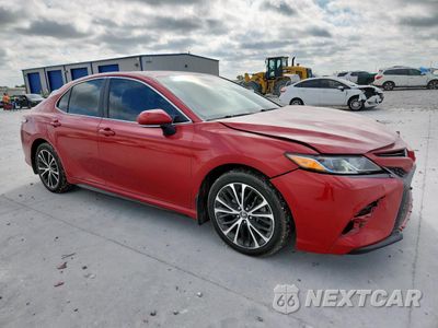 Czwarte zdjęcie samochodu z boku: 2020 TOYOTA CAMRY SE VIN:4T1M11AKXLU391350 - miniatura