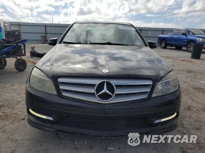 Piąte zdjęcie samochodu w środku: 2011 MERCEDES-BENZ C 300 VIN:WDDGF5EB0BF627579 - miniatura