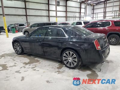 Drugie zdjęcie samochodu z przodu: 2013 CHRYSLER 300 S VIN:2C3CCABT0DH518701 - miniatura