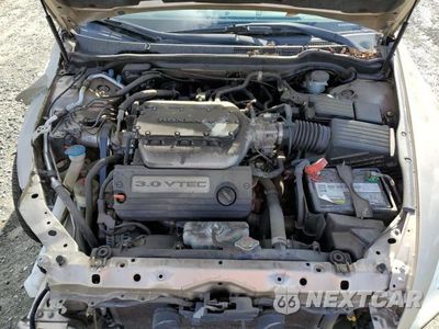 Zdjęcie 11 z 12 samochodu: 2004 HONDA ACCORD EX VIN:1HGCM82674A015758 - miniatura