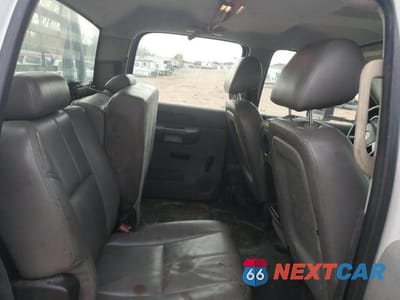 Zdjęcie 10 z 11 samochodu: 2011 CHEVROLET SILVERADO FLATBED TRUCK VIN:1GB4CZCL6BF235252 - miniatura