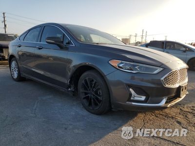 Czwarte zdjęcie samochodu z boku: 2019 FORD FUSION TITANIUM VIN:3FA6P0SU6KR231743 - miniatura