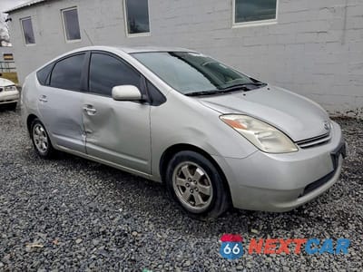 Czwarte zdjęcie samochodu z boku: 2004 TOYOTA PRIUS VIN:JTDKB20U640109098 - miniatura