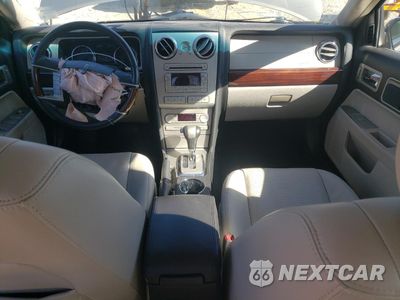 Zdjęcie 8 z 13 samochodu: 2008 LINCOLN MKZ VIN:3LNHM26T68R607550 - miniatura