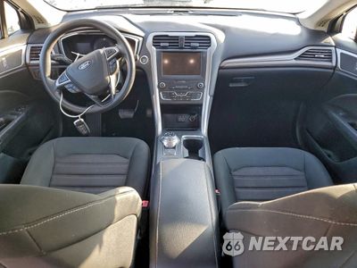 Zdjęcie 8 z 16 samochodu: 2019 FORD FUSION SE VIN:3FA6P0HD7KR283101 - miniatura