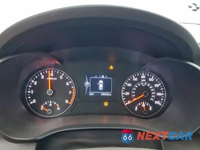 Zdjęcie 9 z 12 samochodu: 2018 KIA OPTIMA LX VIN:5XXGT4L39JG224709 - miniatura