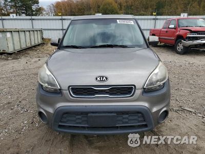Piąte zdjęcie samochodu w środku: 2012 KIA SOUL + VIN:KNDJT2A61C7467580 - miniatura