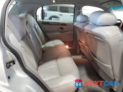 Zdjęcie 10 z 14 samochodu: 2000 LINCOLN TOWN CAR CARTIER VIN:1LNHM83W1YY869365 - miniatura