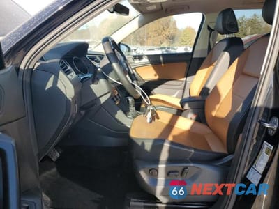 Zdjęcie 7 z 12 samochodu: 2021 VOLKSWAGEN TIGUAN VIN:3VV2B7AX7MM105906 - miniatura