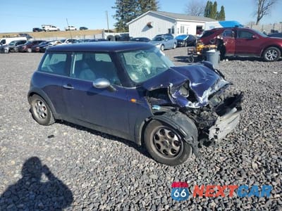 Czwarte zdjęcie samochodu z boku: 2006 MINI COOPER VIN:WMWRC33516TK64095 - miniatura