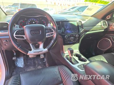 Zdjęcie 9 z 10 samochodu: 2019 JEEP GRAND CHEROKEE TRACKHAWK VIN:1C4RJFN98KC754750 - miniatura