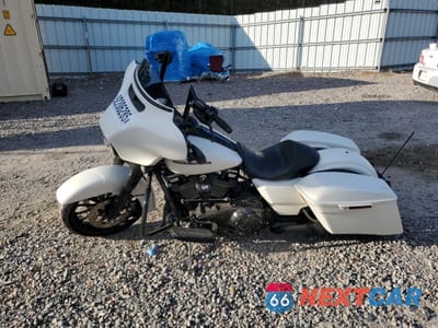 Trzecie zdjęcie samochodu z tyłu: 2018 HARLEY-DAVIDSON FLHXS STREET GLIDE SPECIAL VIN:1HD1KRC13JB666751 - miniatura