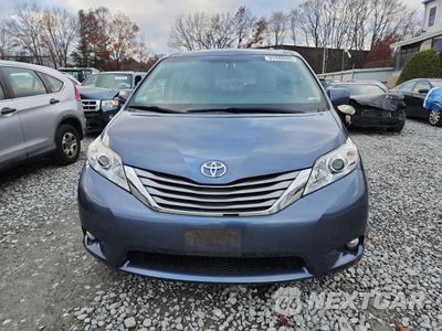 Piąte zdjęcie samochodu w środku: 2015 TOYOTA SIENNA XLE VIN:5TDYK3DC2FS684669 - miniatura