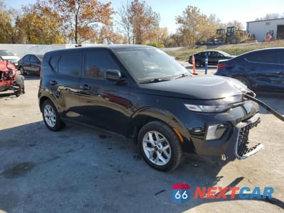 Czwarte zdjęcie samochodu z boku: 2021 KIA SOUL LX VIN:KNDJ23AU9M7137338 - miniatura