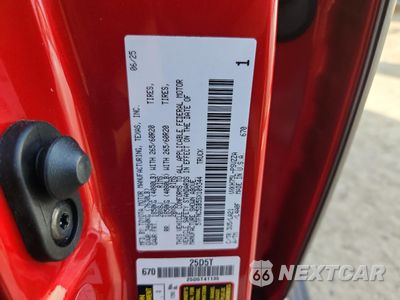 Zdjęcie 12 z 13 samochodu: 2025 TOYOTA TUNDRA CREWMAX PLATINUM VIN:5TFNC5DB5SX109344 - miniatura