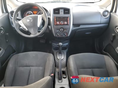 Zdjęcie 8 z 13 samochodu: 2016 NISSAN VERSA NOTE S VIN:3N1CE2CP5GL365888 - miniatura
