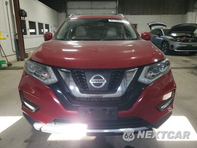 Piąte zdjęcie samochodu w środku: 2017 NISSAN ROGUE S VIN:JN8AT2MV8HW259197 - miniatura