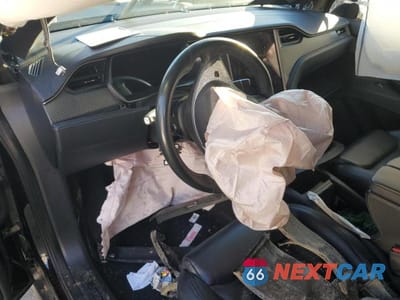 Zdjęcie 8 z 12 samochodu: 2020 TESLA MODEL X VIN:5YJXCBE46LF283992 - miniatura