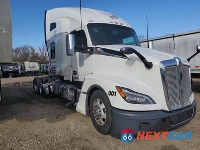 2023 KENWORTH T680 SEMI TRUCK 1XKYD49X7PJ256627 - główne zdjęcie licytacji z USA - miniatura