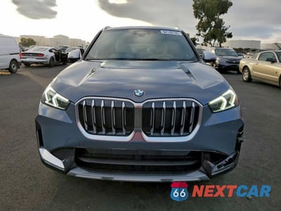 Piąte zdjęcie samochodu w środku: 2024 BMW X1 XDRIVE28I VIN:WBX73EF06R5002509 - miniatura