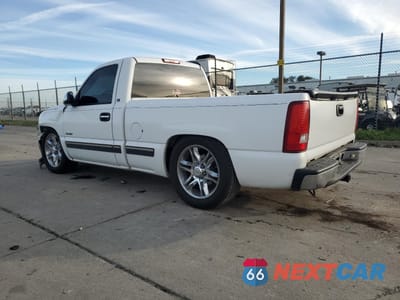 Drugie zdjęcie samochodu z przodu: 1999 CHEVROLET SILVERADO C1500 VIN:1GCEC14V5XZ117247 - miniatura