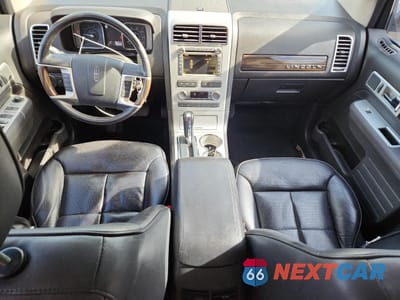 Zdjęcie 8 z 14 samochodu: 2010 LINCOLN MKX VIN:2LMDJ6JC3ABJ18098 - miniatura