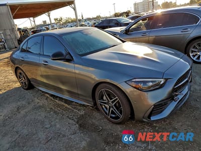 Czwarte zdjęcie samochodu z boku: 2024 MERCEDES-BENZ C 300 VIN:W1KAF4GB2RR198239 - miniatura