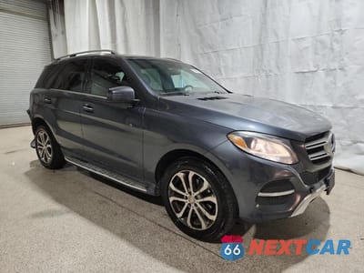 Czwarte zdjęcie samochodu z boku: 2016 MERCEDES-BENZ GLE 350 4MATIC VIN:4JGDA5HB8GA700916 - miniatura