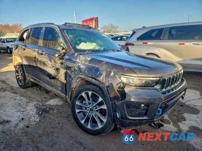 Czwarte zdjęcie samochodu z boku: 2022 JEEP GRAND CHEROKEE OVERLAND 4XE VIN:1C4RJYD67N8716985 - miniatura