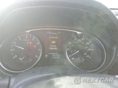 Zdjęcie 9 z 13 samochodu: 2015 NISSAN ROGUE S VIN:KNMAT2MTXFP562399 - miniatura