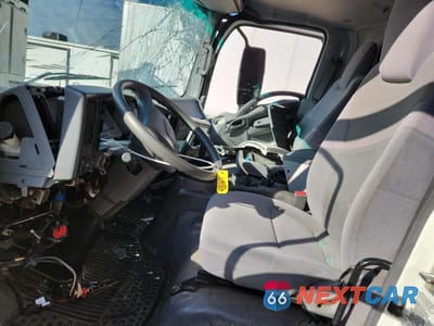 Zdjęcie 7 z 13 samochodu: 2021 ISUZU NPR HD BOX TRUCK VIN:54DC4W1D8MS206260 - miniatura