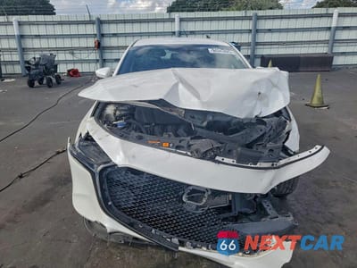 Piąte zdjęcie samochodu w środku: 2021 MAZDA 3 SELECT VIN:JM1BPAKL2M1302035 - miniatura