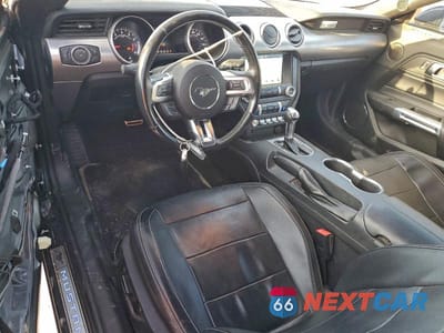 Zdjęcie 8 z 12 samochodu: 2019 FORD MUSTANG VIN:1FA6P8TH1K5106068 - miniatura