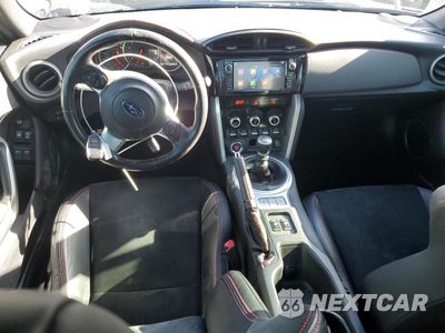 Zdjęcie 8 z 13 samochodu: 2018 SUBARU BRZ 2.0 LIMITED VIN:JF1ZCAC10J9603946 - miniatura