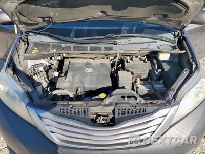 Zdjęcie 12 z 15 samochodu: 2015 TOYOTA SIENNA XLE VIN:5TDYK3DC1FS629405 - miniatura