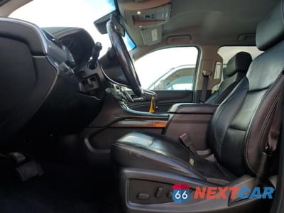 Zdjęcie 7 z 13 samochodu: 2019 CHEVROLET SUBURBAN K1500 LT VIN:1GNSKHKC9KR189049 - miniatura