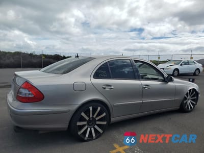 Trzecie zdjęcie samochodu z tyłu: 2003 MERCEDES-BENZ E 500 VIN:WDBUF70J63A127379 - miniatura