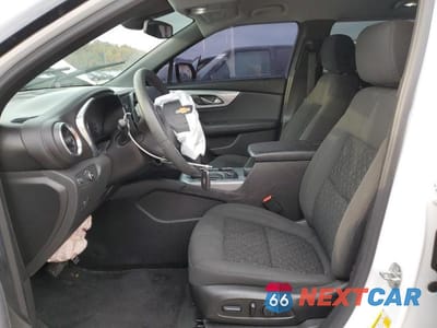 Zdjęcie 7 z 13 samochodu: 2021 CHEVROLET BLAZER 2LT VIN:3GNKBCRS0MS571003 - miniatura