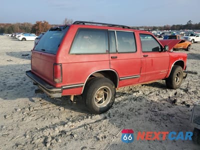 Trzecie zdjęcie samochodu z tyłu: 1993 CHEVROLET BLAZER S10 VIN:1GNCS13W6P2185559 - miniatura