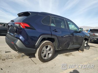 Trzecie zdjęcie samochodu z tyłu: 2024 TOYOTA RAV4 XLE VIN:2T3W1RFV6RW333679 - miniatura