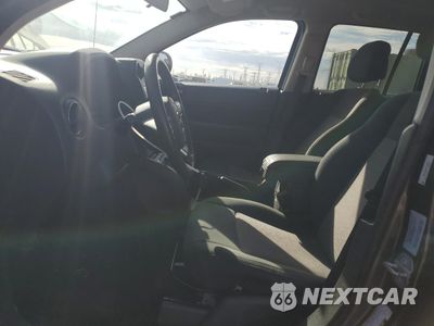 Zdjęcie 7 z 14 samochodu: 2015 JEEP COMPASS SPORT VIN:1C4NJDBB8FD108361 - miniatura