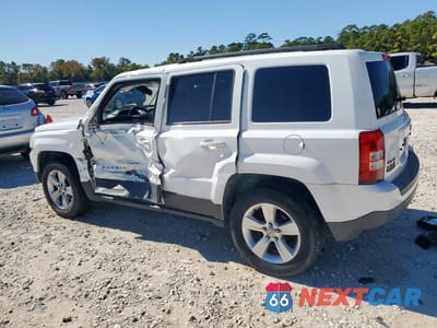 Drugie zdjęcie samochodu z przodu: 2015 JEEP PATRIOT LATITUDE VIN:1C4NJRFB6FD357006 - miniatura