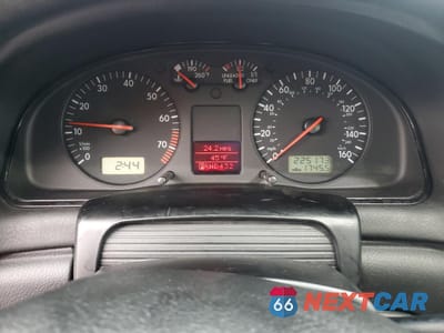 Zdjęcie 9 z 12 samochodu: 2000 VOLKSWAGEN PASSAT GLS VIN:WVWMA23B9YP344839 - miniatura