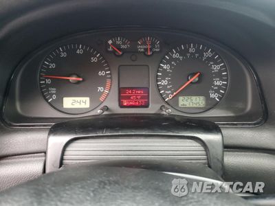 Zdjęcie 9 z 12 samochodu: 2000 VOLKSWAGEN PASSAT GLS VIN:WVWMA23B9YP344839 - miniatura