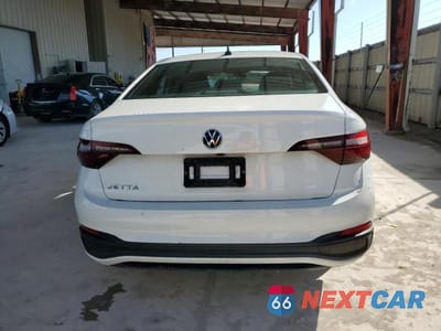 Zdjęcie 6 z 11 samochodu: 2023 VOLKSWAGEN JETTA SPORT VIN:3VWAM7BU2PM017582 - miniatura